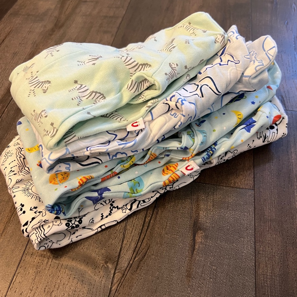 E=MC2 Magnetic Baby Footies lot of 4